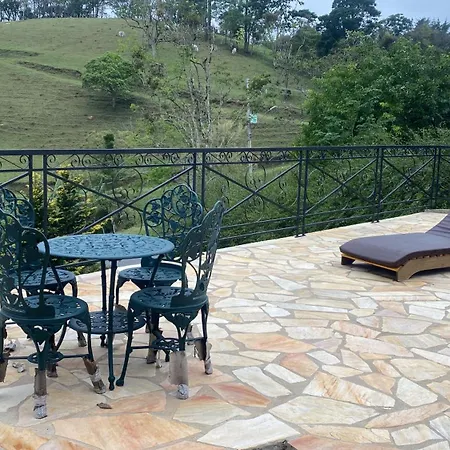 Linda Vista Para As Montanhas A 5 Min Da Cidade Santo Antonio do Pinhal Exterior photo