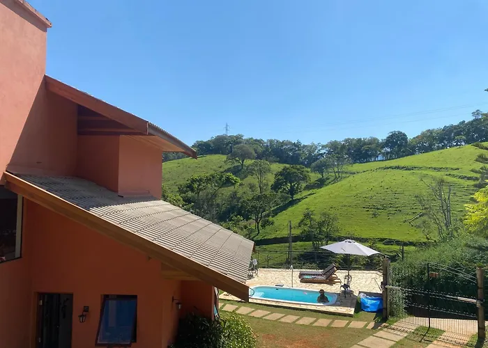 Linda Vista Para As Montanhas A 5 Min Da Cidade